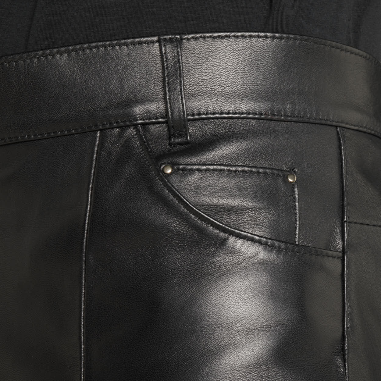 Pantalón de Cuero